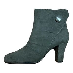 Suede Role Away Ankle Boot A2 Aerosoles